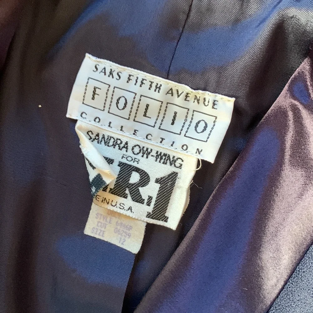 Suit - Picture 5 of 6